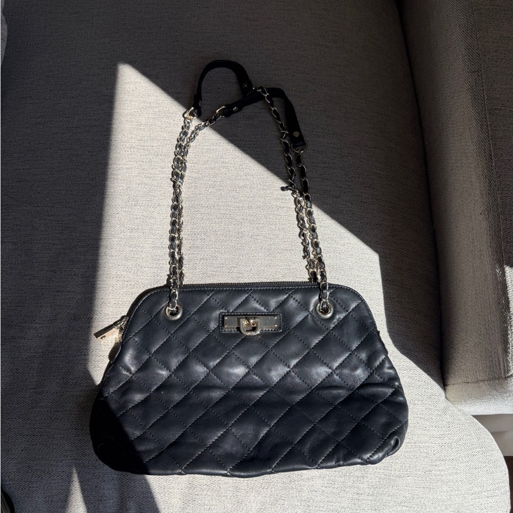 DKNY Elegant Black Quilted Chain Bag